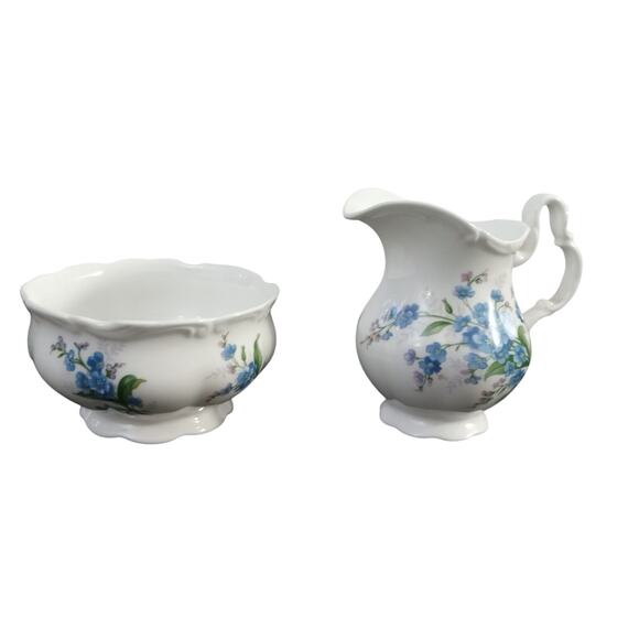 Royal Albert Forget Me Not Sugar and Creamer Bone China England - Picture 1 of 7